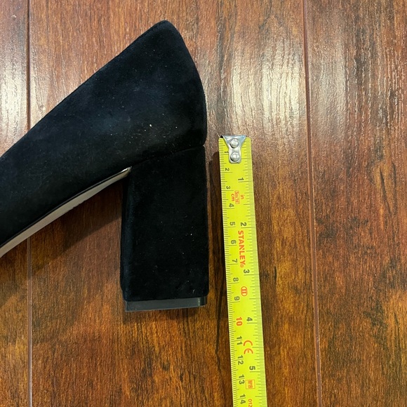 I N C Pumps - Picture 4 of 5